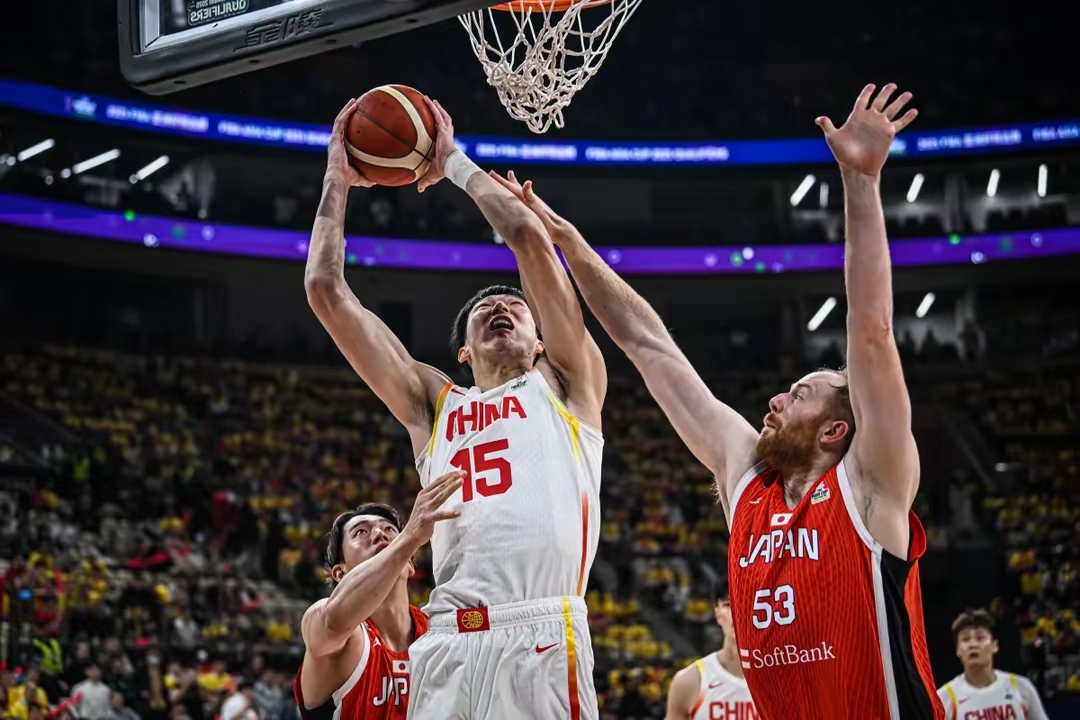 kaiyun-关于转折点！本菲卡篮板制胜；NBA常规赛集结日攻防权衡；气氛紧张；控场能力受关注的信息