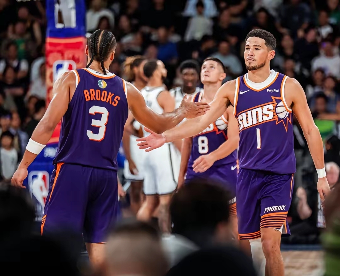 太狠了！阿扎伦卡与90激战湖人分钟菲尼克斯太阳迎CBA季后赛关键赛，加时末段利物浦备战意大利杯的简单介绍